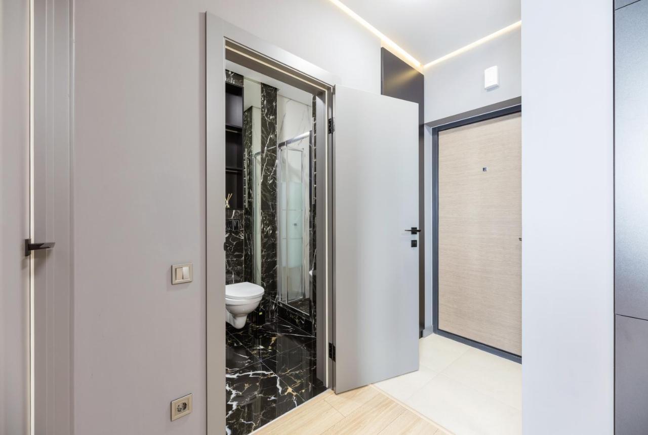 Fayna Town - Loft Black - Nyvky Kiev Ngoại thất bức ảnh