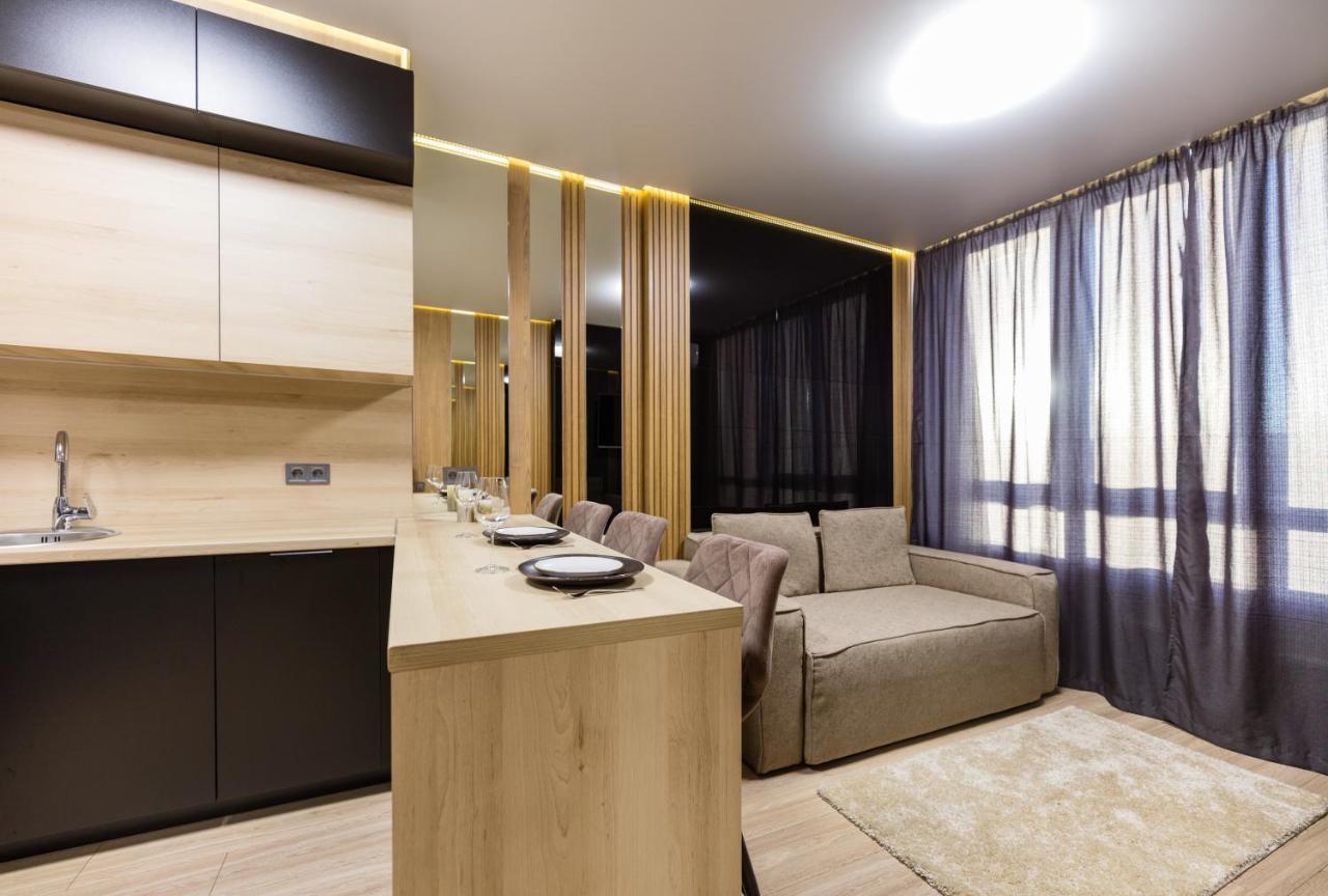 Fayna Town - Loft Black - Nyvky Kiev Ngoại thất bức ảnh